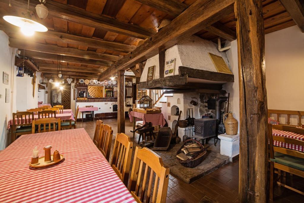 Penzion Stary Hostinec Banska Stiavnica Exterior photo